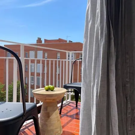 Appartamento Atico Coast Side. Ramblas 15' Far By Train *